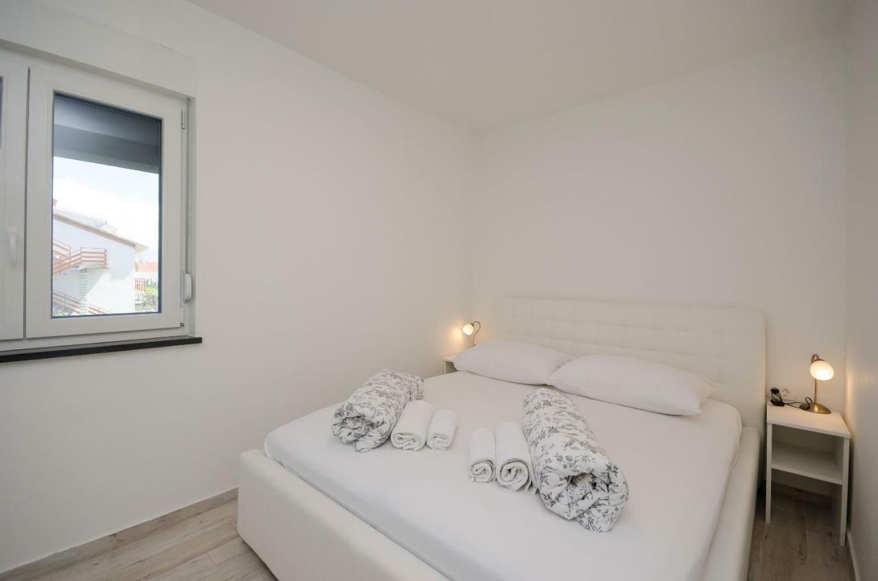 Apartments Zorka Lopar Luaran gambar